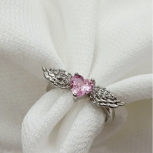 انگشتر دخترانه طرح بال فرشته نگین دار کد A1011